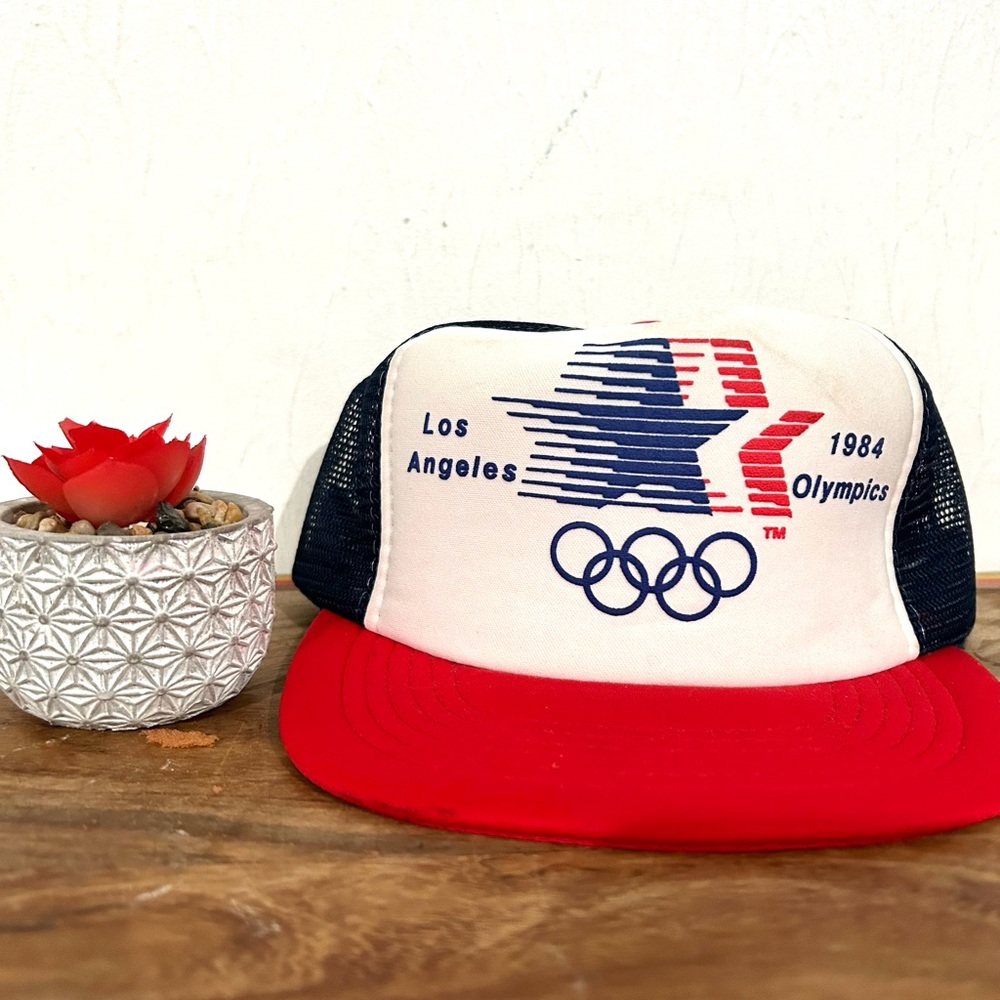 1984 Olympics LA Los Angeles California Trucker Hat Vintage Retro Snapback
